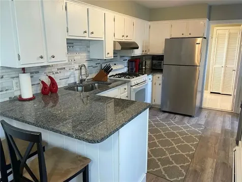 4 #2&3 Bayview Avenue Bristol RI 02809