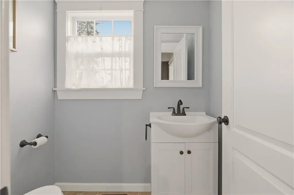 287 Parkside Drive Warwick RI 02888