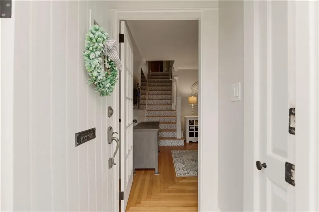 287 Parkside Drive Warwick RI 02888