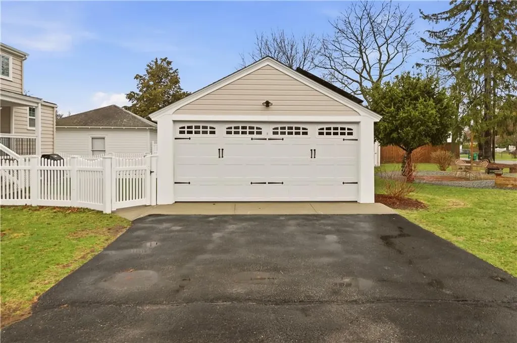 287 Parkside Drive Warwick RI 02888