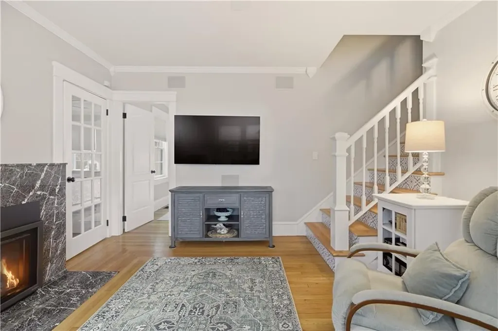 287 Parkside Drive Warwick RI 02888