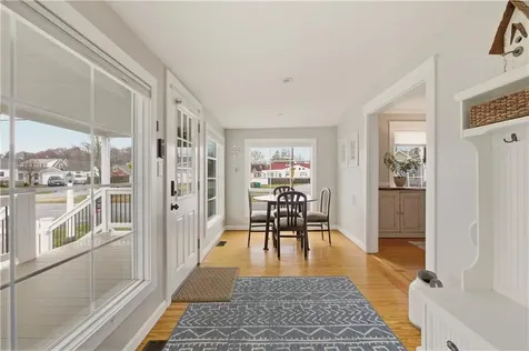 287 Parkside Drive Warwick RI 02888