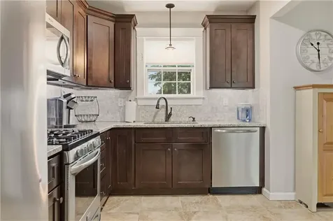 287 Parkside Drive Warwick RI 02888