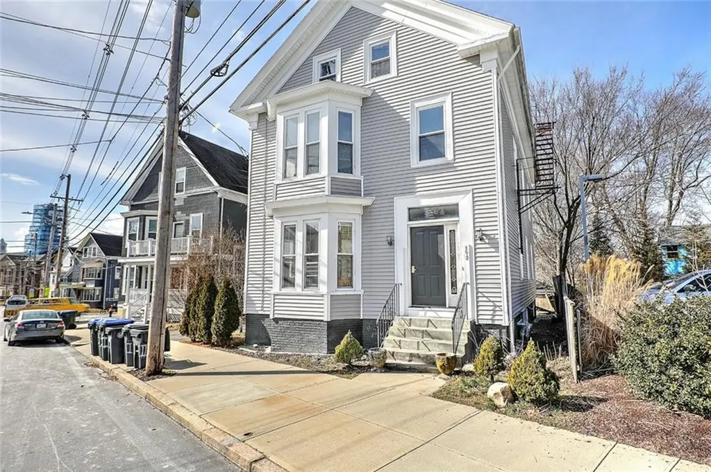 390 Hope Street Providence RI 02906