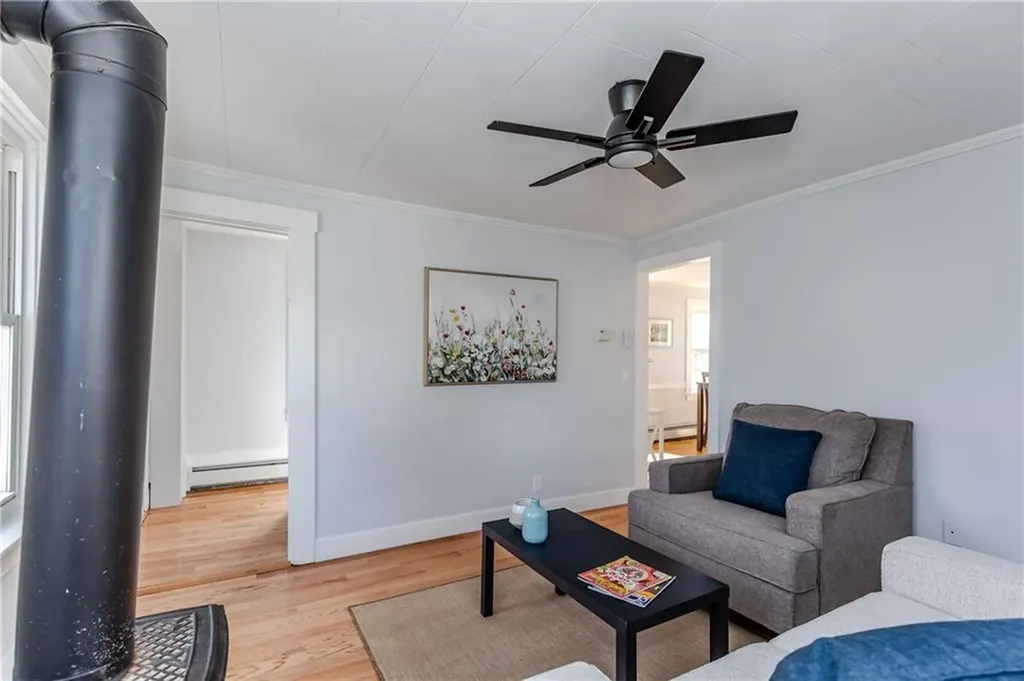 13 Earl Street West Warwick RI 02893