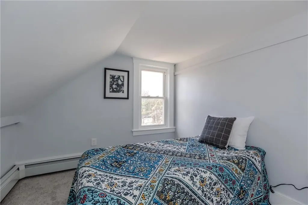 13 Earl Street West Warwick RI 02893