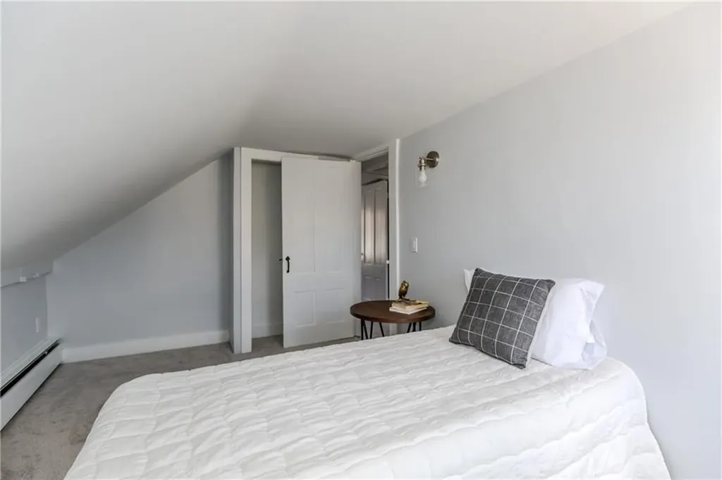 13 Earl Street West Warwick RI 02893