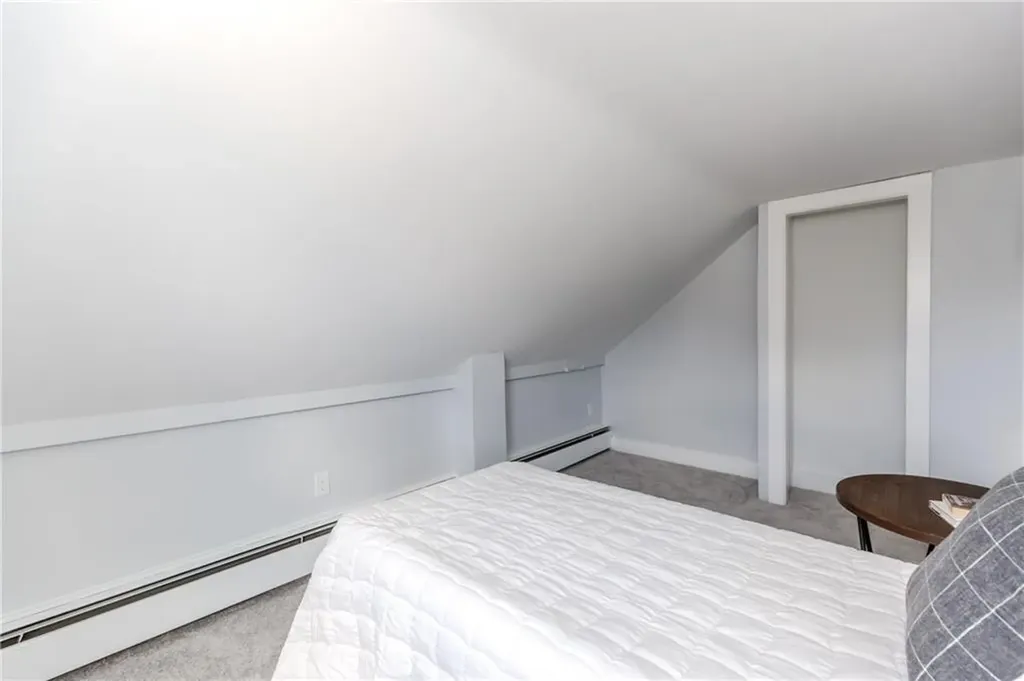 13 Earl Street West Warwick RI 02893