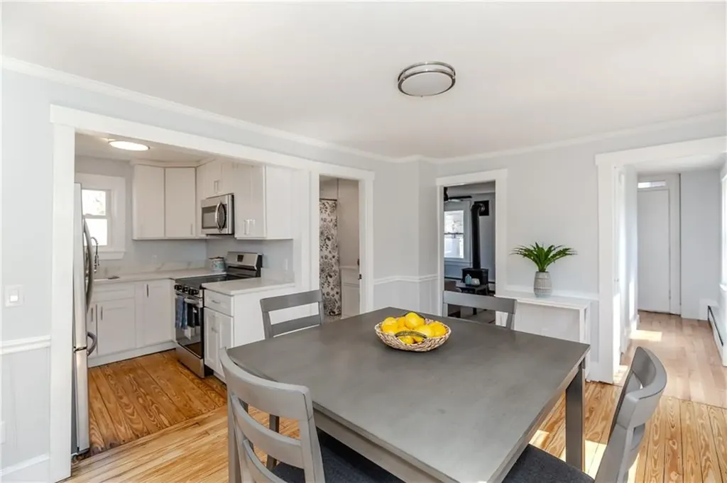 13 Earl Street West Warwick RI 02893