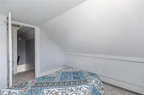 13 Earl Street West Warwick RI 02893