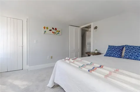 13 Earl Street West Warwick RI 02893