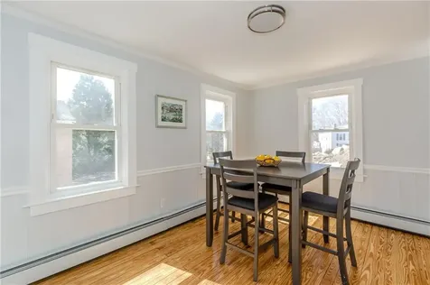 13 Earl Street West Warwick RI 02893