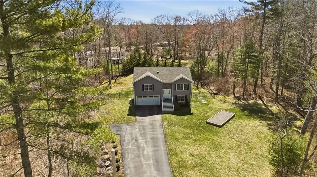 90 Mockingbird Drive Exeter RI 02822