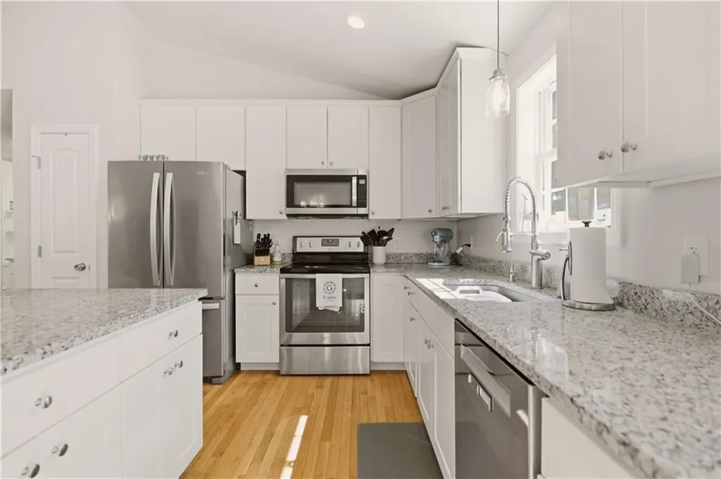 90 Mockingbird Drive Exeter RI 02822