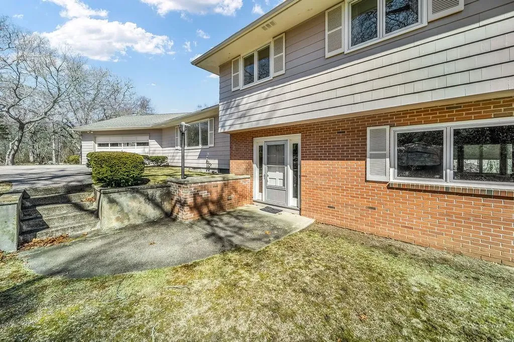 39 Brookside Drive Charlestown RI 02813