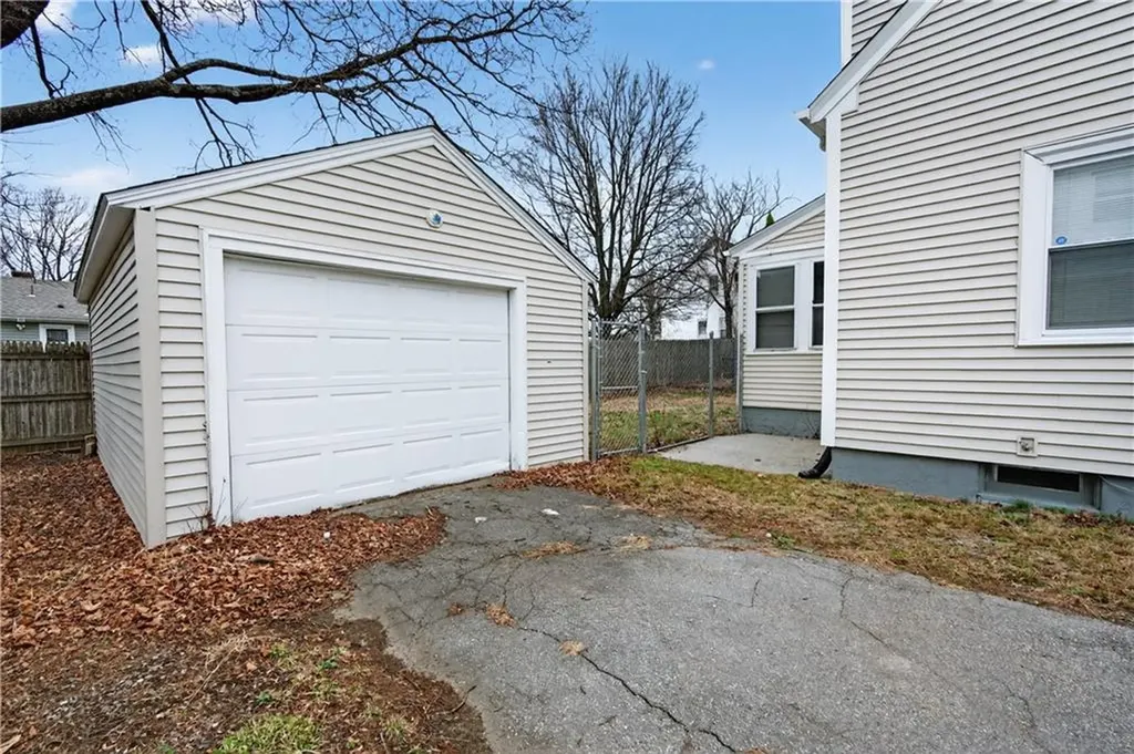 51 Klondike Street Providence RI 02909
