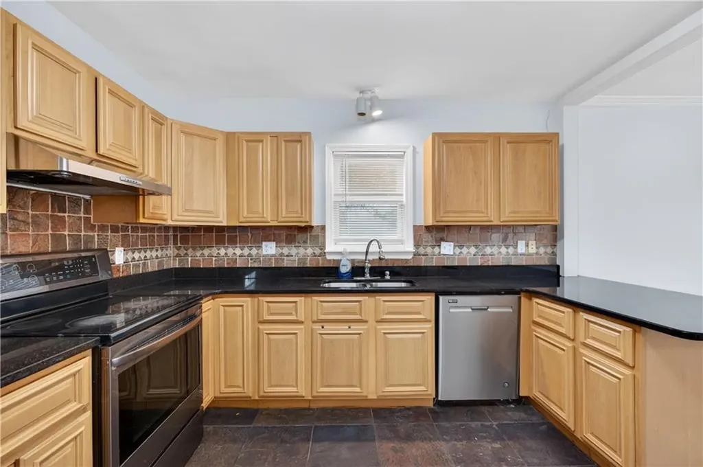 51 Klondike Street Providence RI 02909