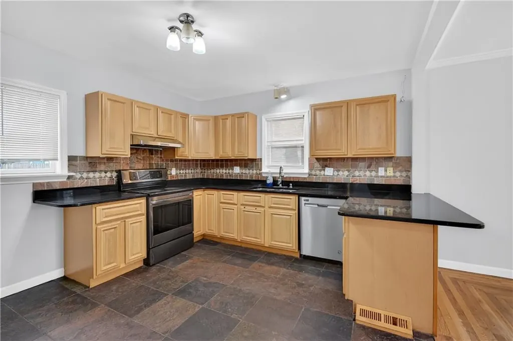 51 Klondike Street Providence RI 02909