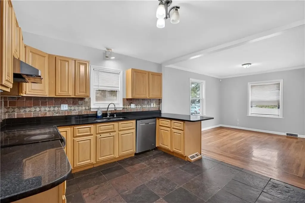 51 Klondike Street Providence RI 02909