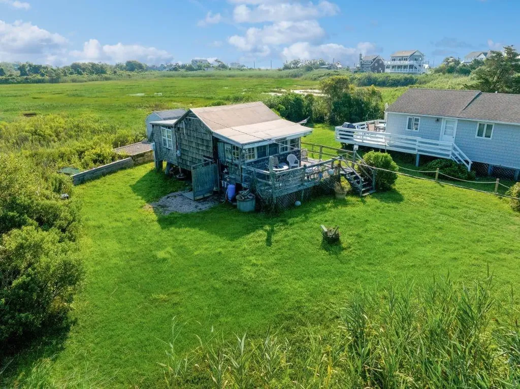 853 W Beach Road Charlestown RI 02813