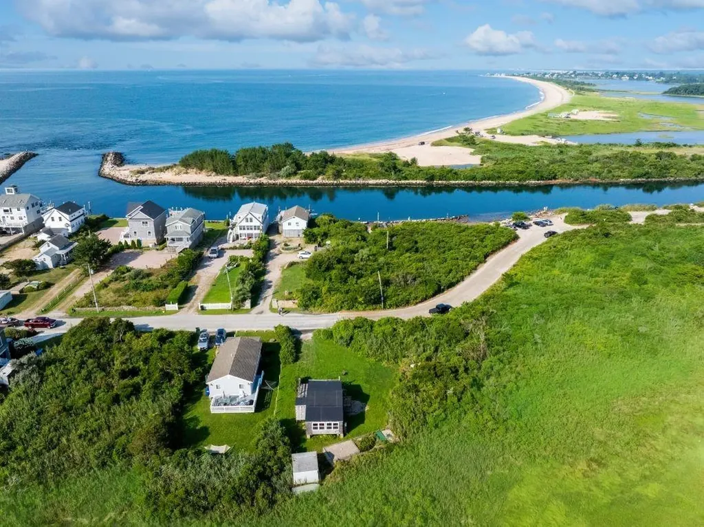 853 W Beach Road Charlestown RI 02813