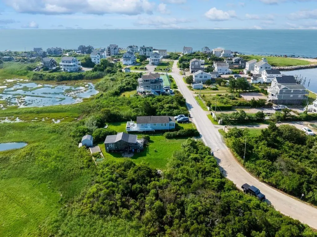 853 W Beach Road Charlestown RI 02813