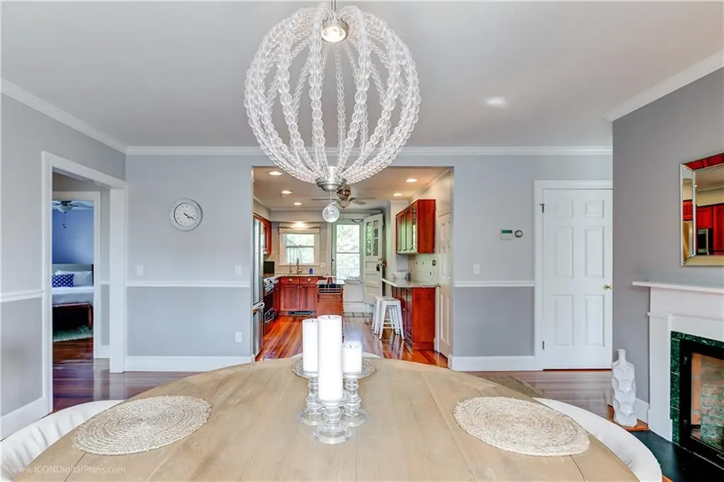32 Catherine Street Newport RI 02840