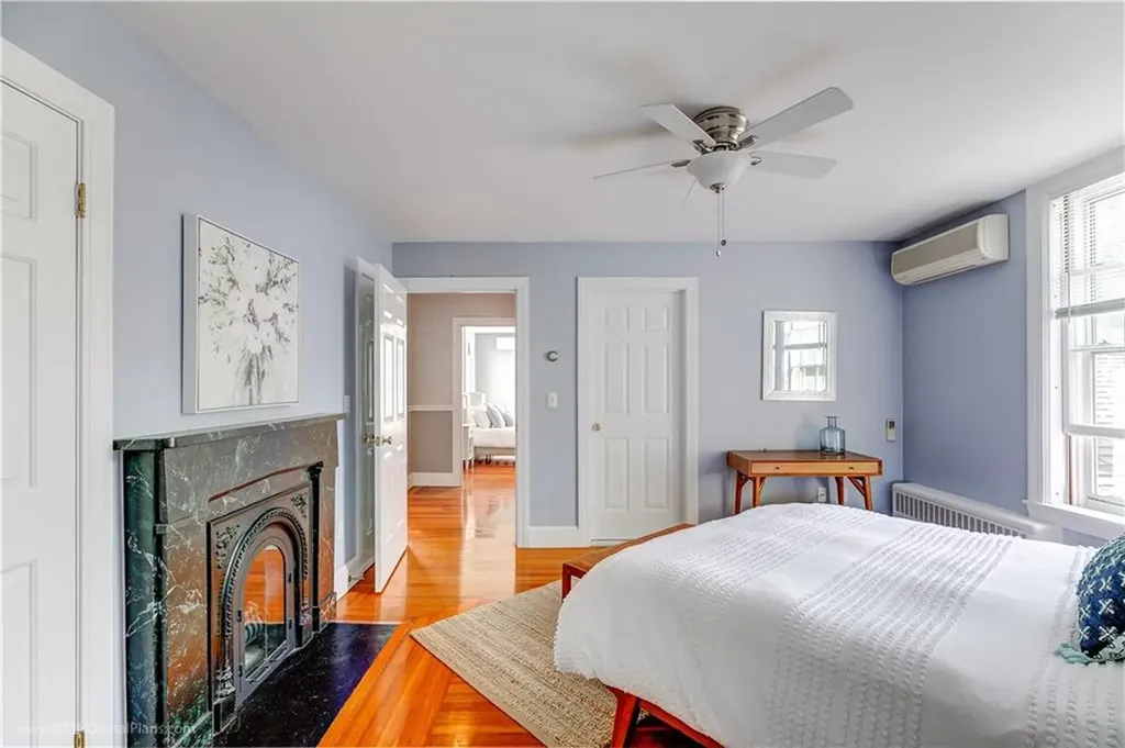 32 Catherine Street Newport RI 02840