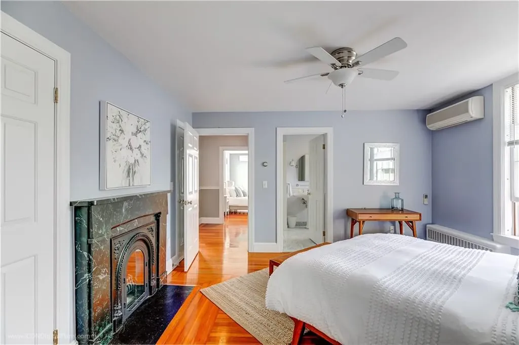 32 Catherine Street Newport RI 02840