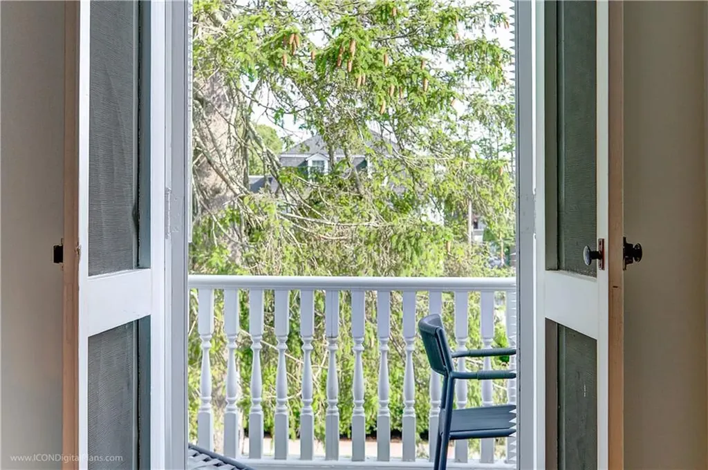 32 Catherine Street Newport RI 02840
