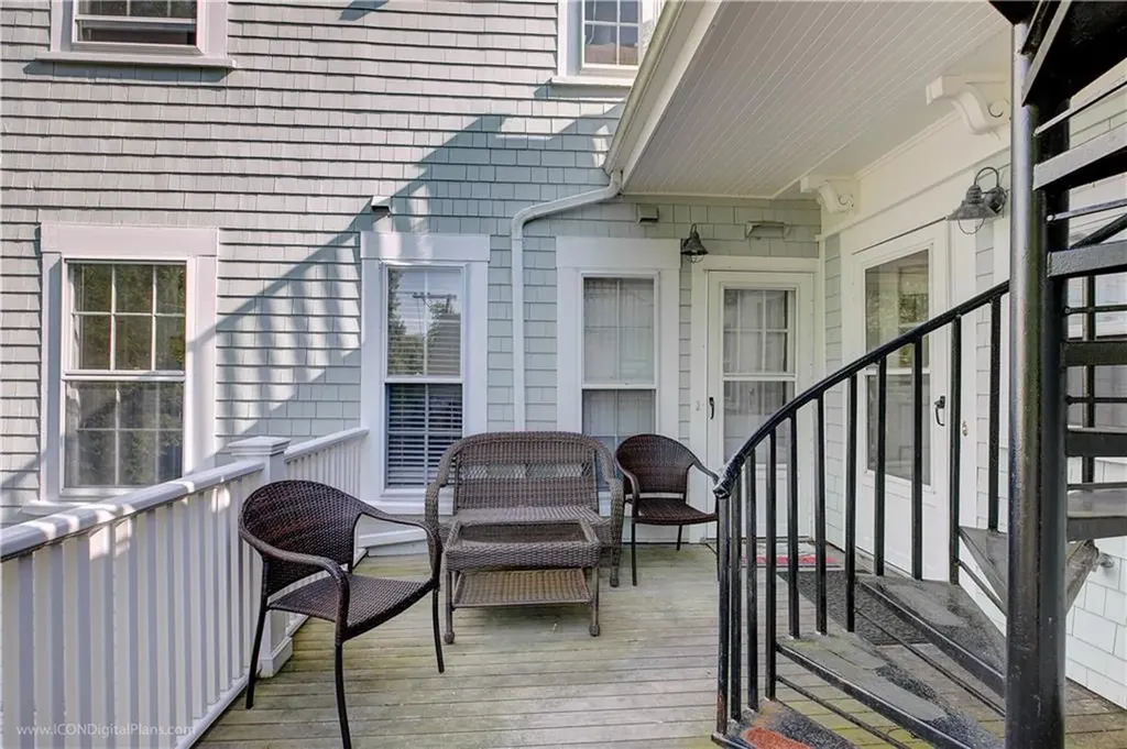 32 Catherine Street Newport RI 02840