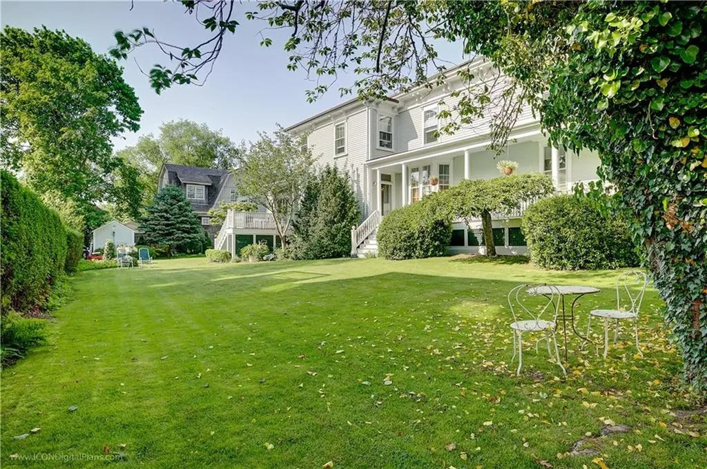 32 Catherine Street Newport RI 02840