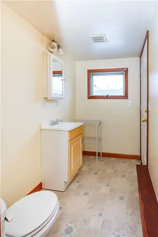586 Child Street Warren RI 02885
