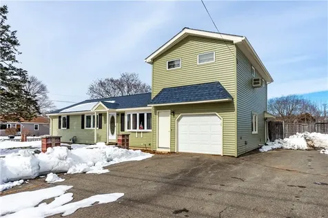 586 Child Street Warren RI 02885