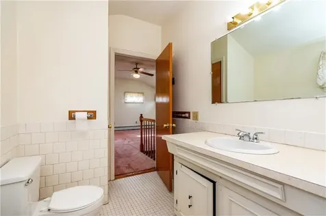 586 Child Street Warren RI 02885