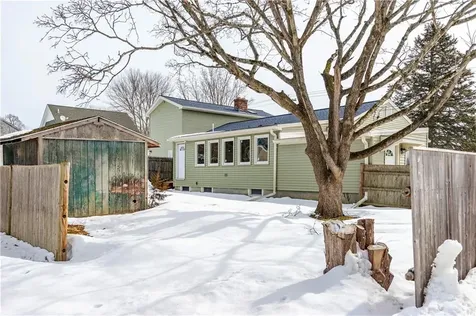 586 Child Street Warren RI 02885