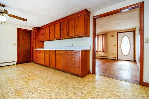 586 Child Street Warren RI 02885