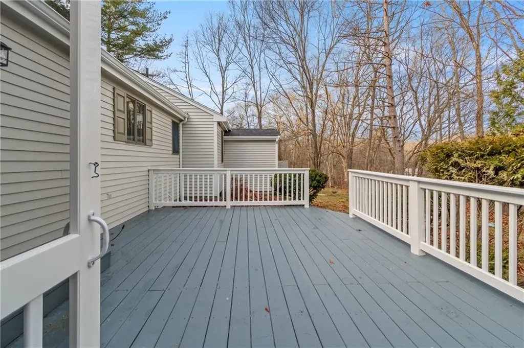 42 Belfield Drive Johnston RI 02919
