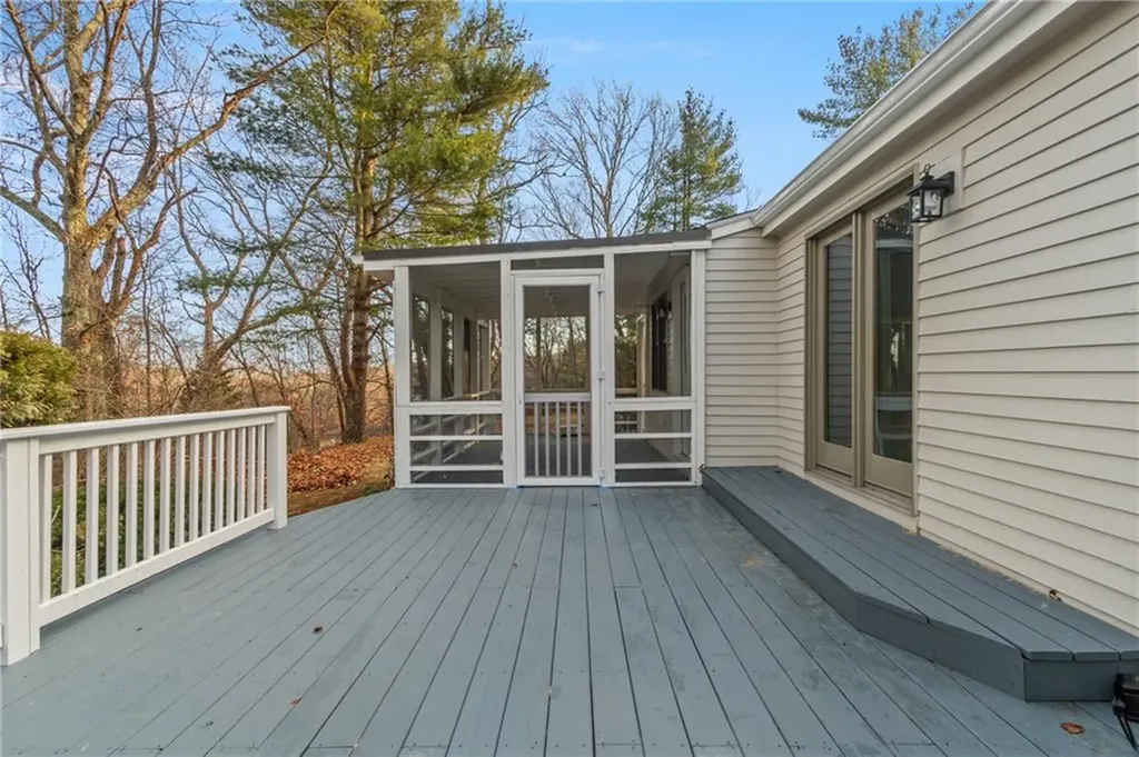 42 Belfield Drive Johnston RI 02919