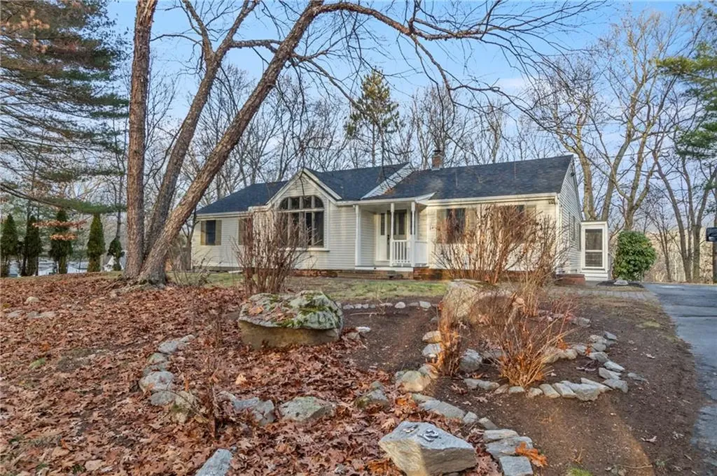 42 Belfield Drive Johnston RI 02919