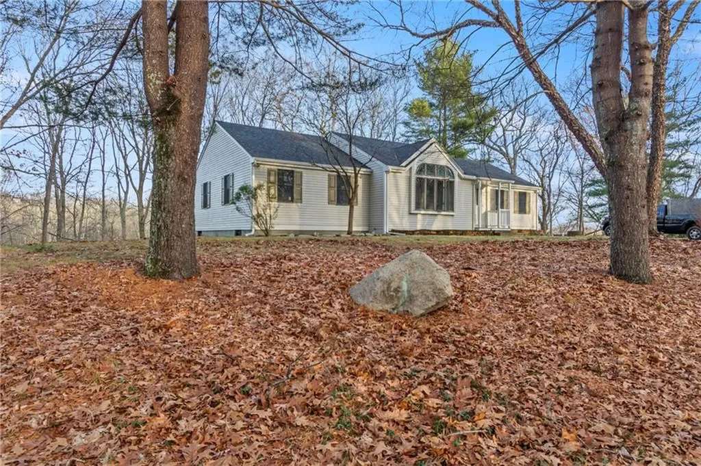 42 Belfield Drive Johnston RI 02919
