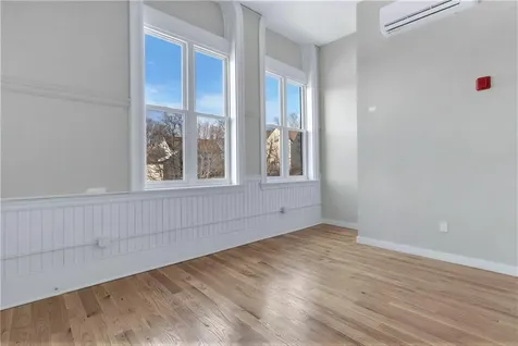 72 Kendrick Avenue Woonsocket RI 02895
