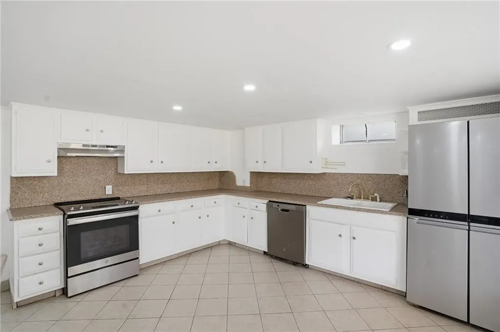 109 Cobble Hill Road Lincoln RI 02865
