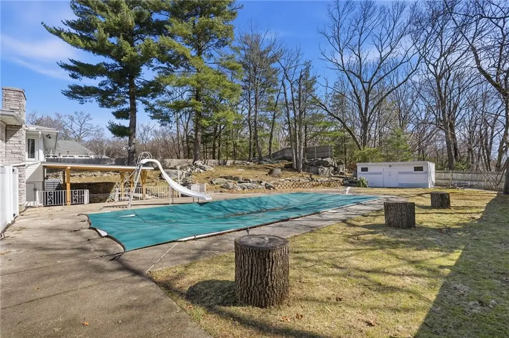 109 Cobble Hill Road Lincoln RI 02865