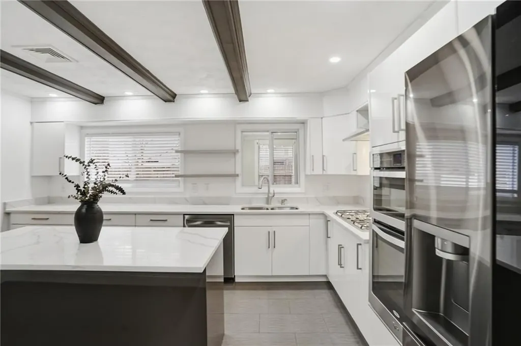 109 Cobble Hill Road Lincoln RI 02865