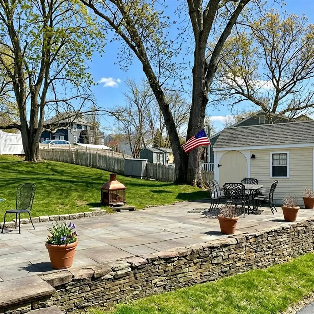 479 Logee Street Woonsocket RI 02895