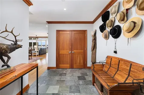 341 Thames Street Bristol RI 02809