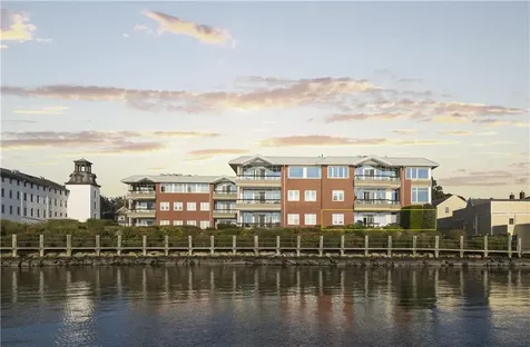 341 Thames Street Bristol RI 02809