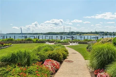 341 Thames Street Bristol RI 02809