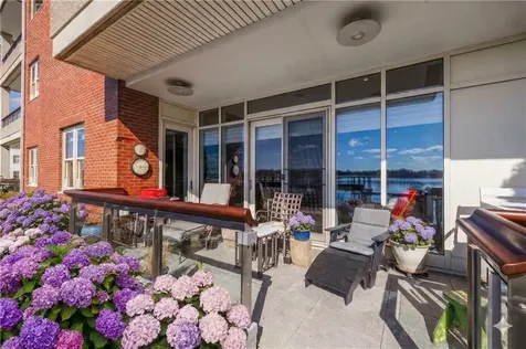 341 Thames Street Bristol RI 02809